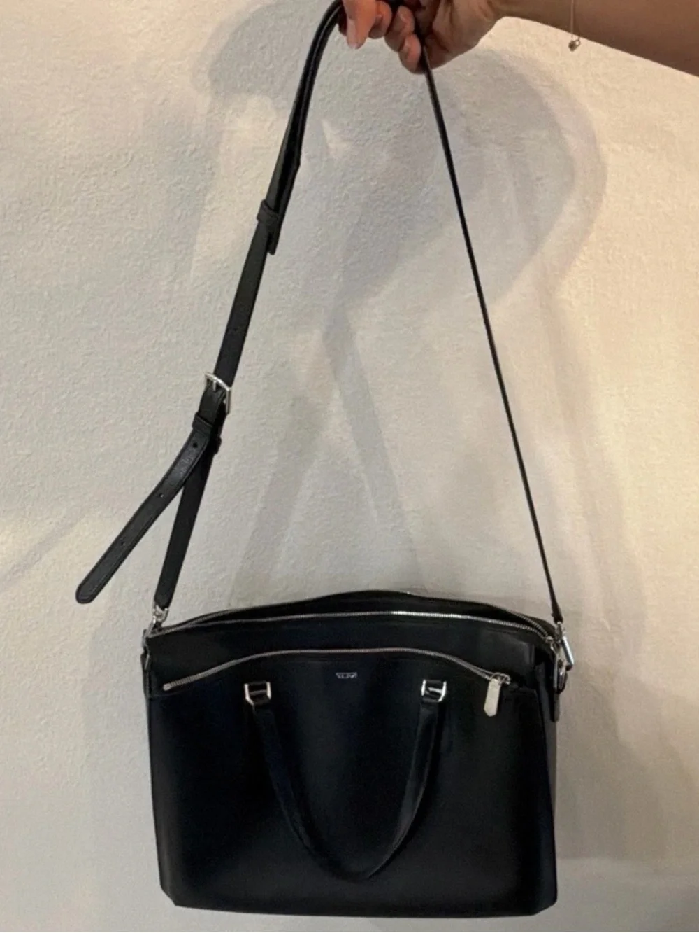Tumi Black Leather Men's Briefcase with Shoulder Strap